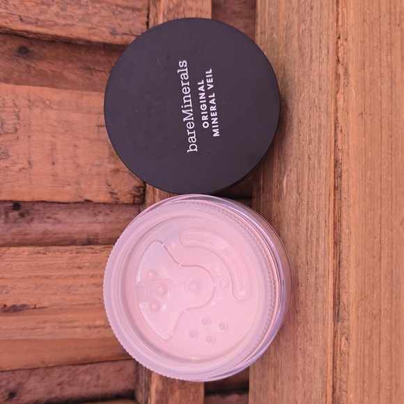 bareMinerals Original Mineral Veil-Translucent - Picture 2 of 3